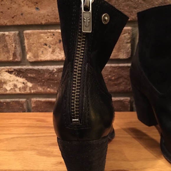 Size 6.5 Black Leather/Suede Frye Booties - Picture 5 of 5